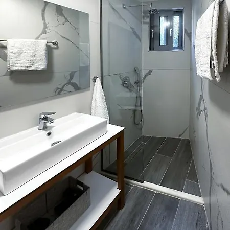 Rodosrooms *