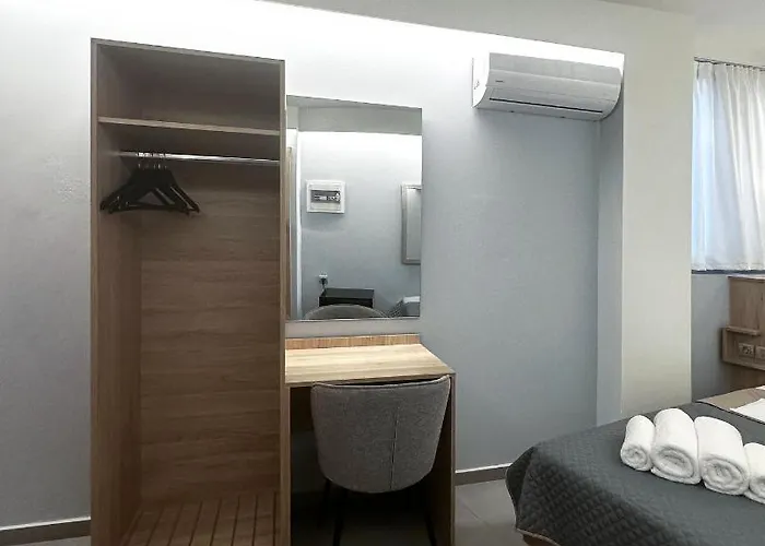 Rodosrooms Апартаменти